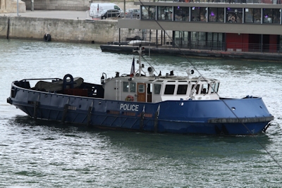 traverséee seine funambule