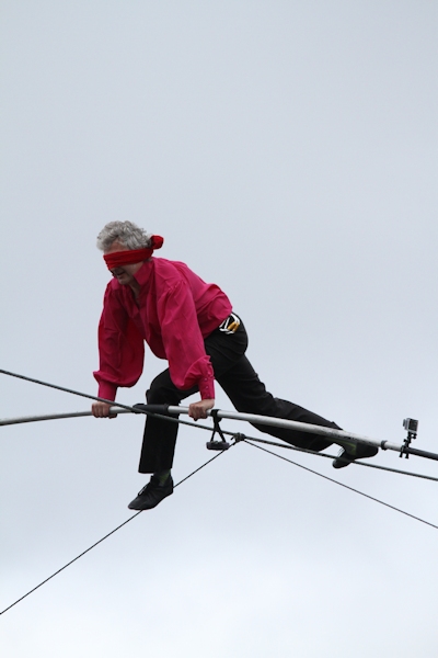 traverséee seine funambule